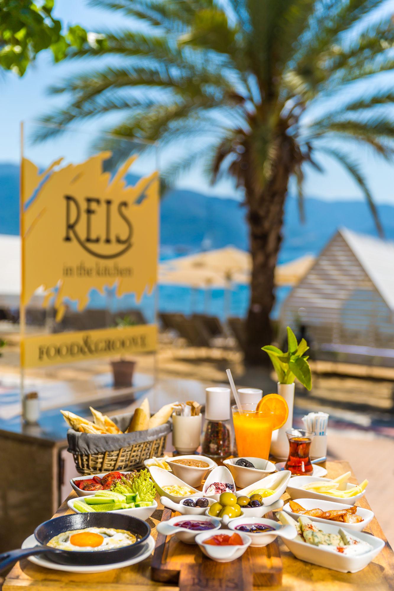 מרמריס Reis Beach Hotel מראה חיצוני תמונה