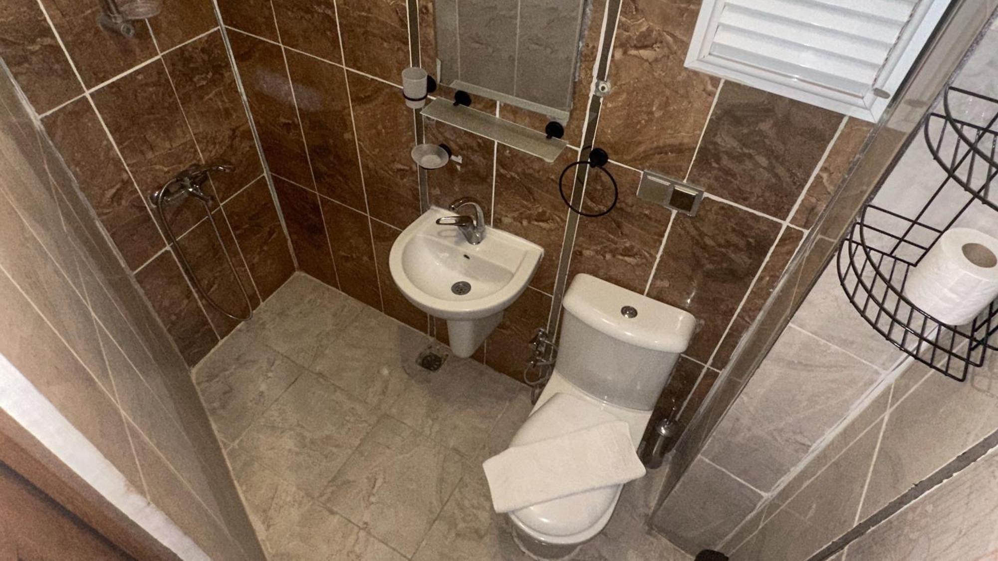 מרמריס Reis Beach Hotel מראה חיצוני תמונה