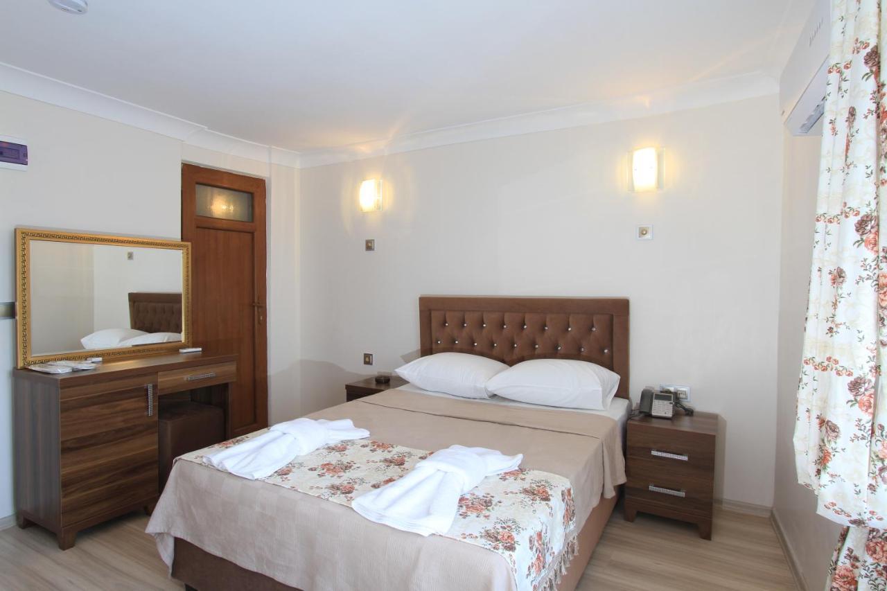 מרמריס Reis Beach Hotel מראה חיצוני תמונה