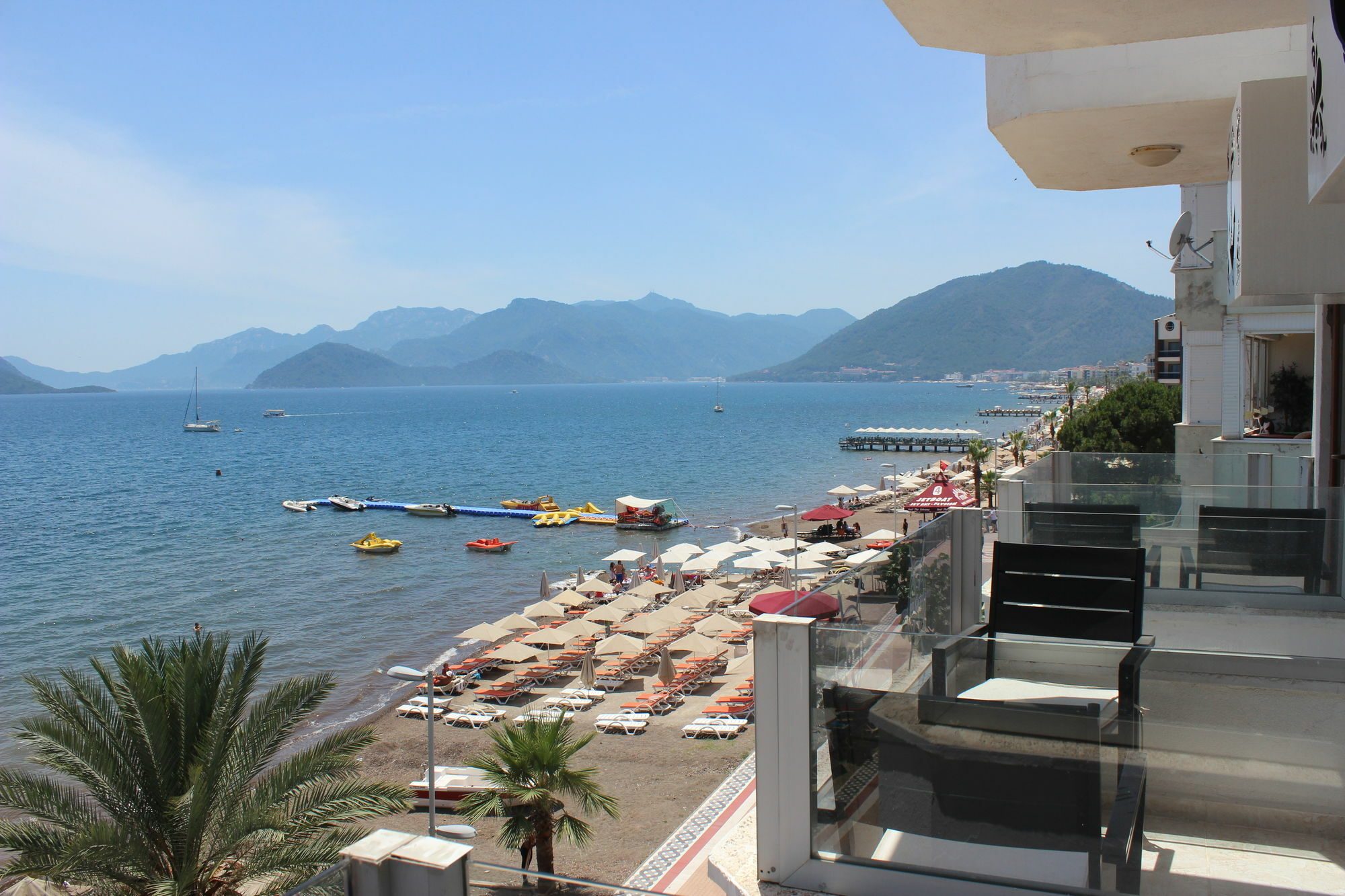 מרמריס Reis Beach Hotel מראה חיצוני תמונה
